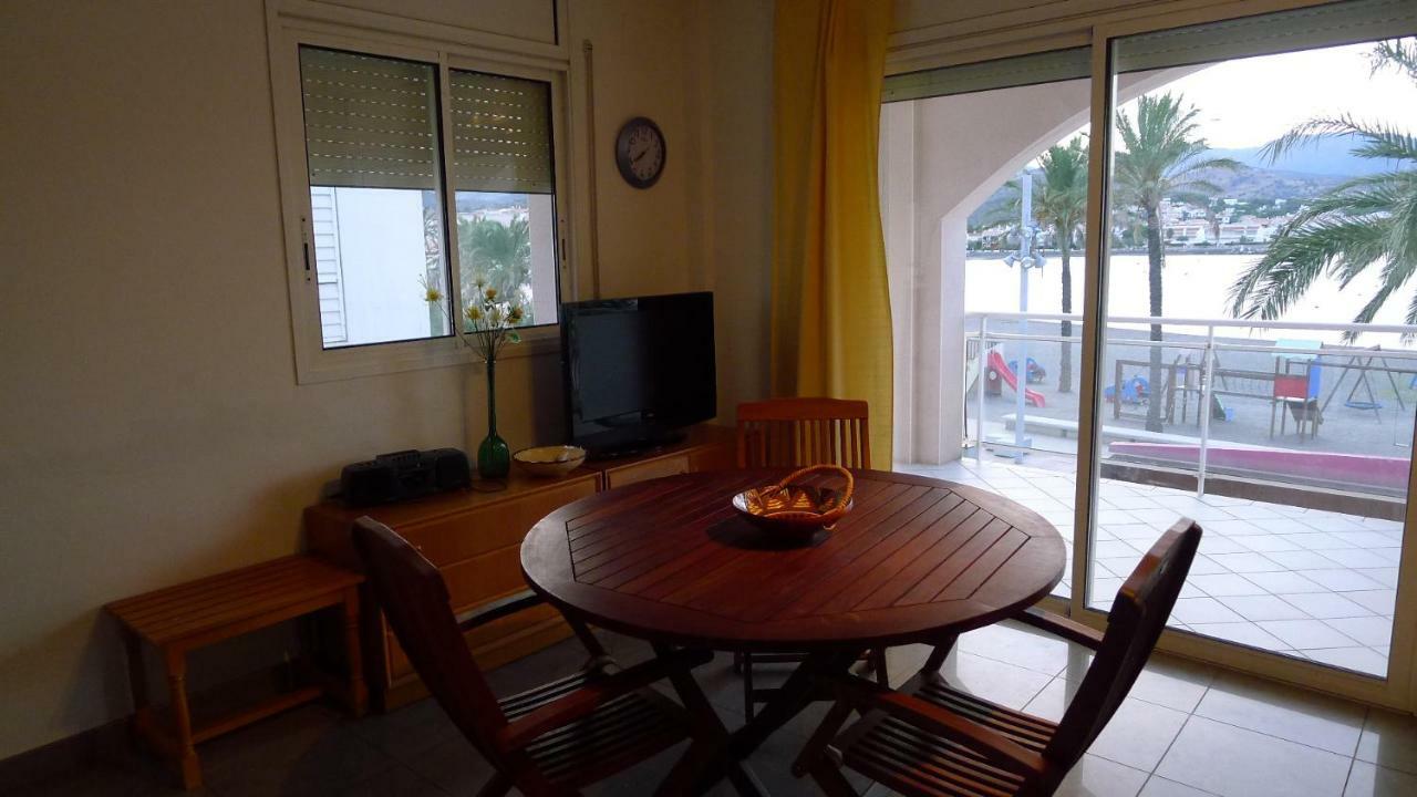 Platja Del Port Apartment Llanca Exterior photo