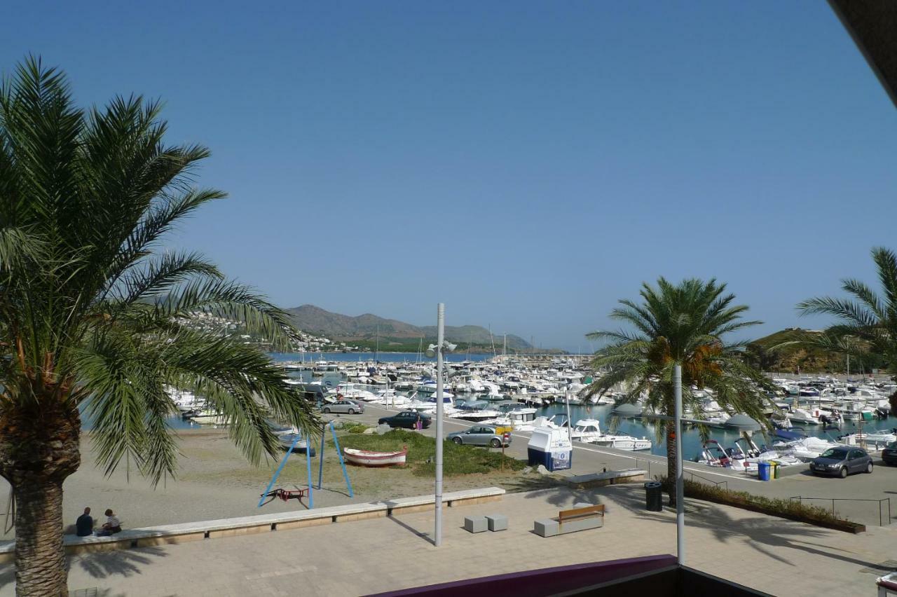 Platja Del Port Apartment Llanca Exterior photo